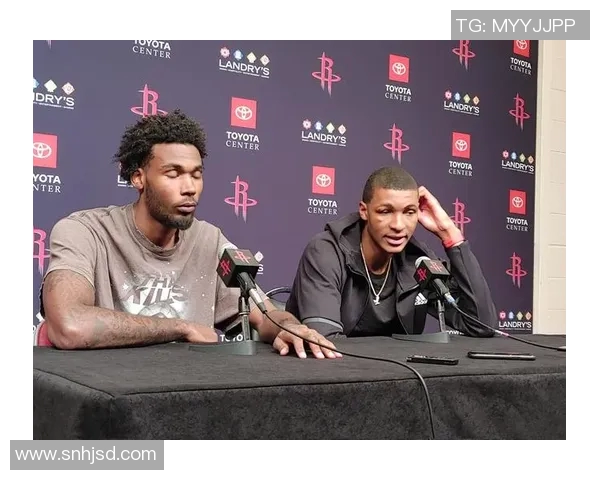 2019年NBA火箭队与倔金队激战回顾精彩瞬间与赛季亮点分析